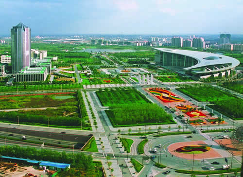 上海陆家嘴中心绿地天气